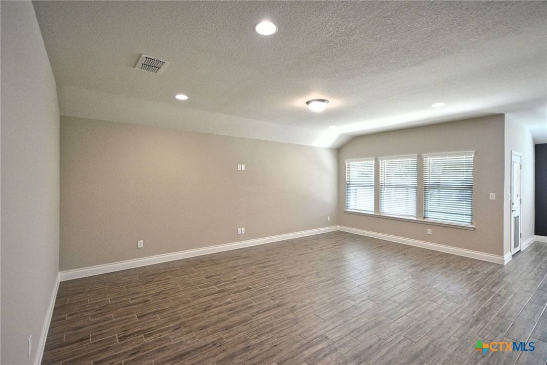 New Braunfels, TX 78132,565 Rosemellow ST
