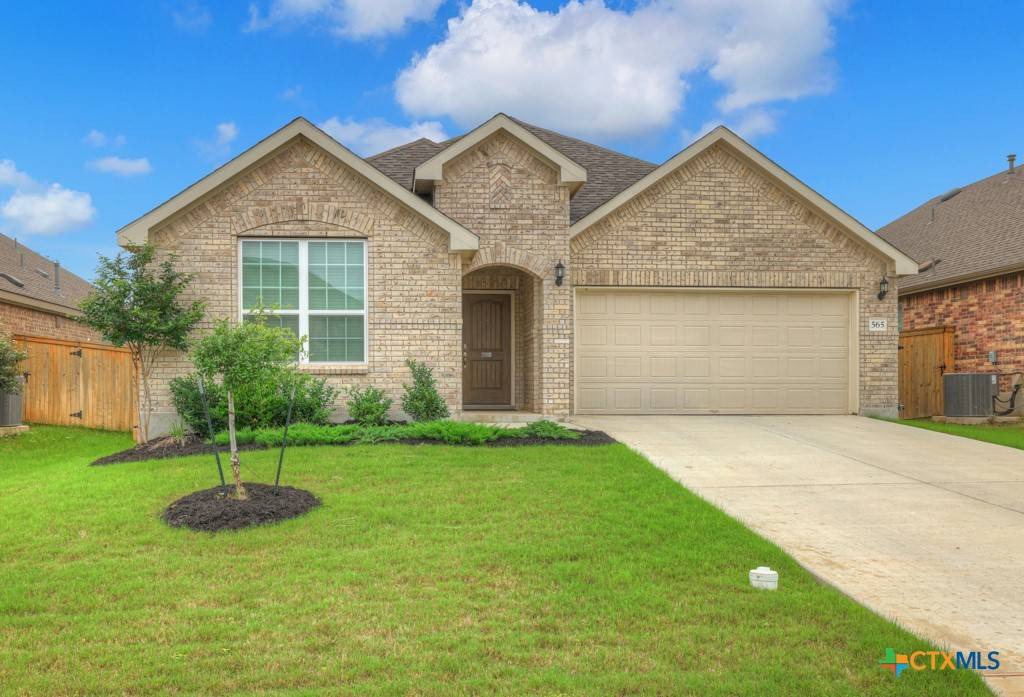 565 Rosemellow ST, New Braunfels, TX 78132