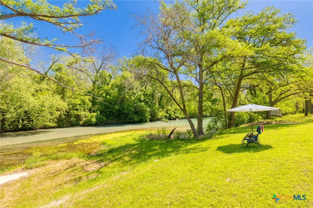 Kingsbury, TX 78638,326 Red Bird LN