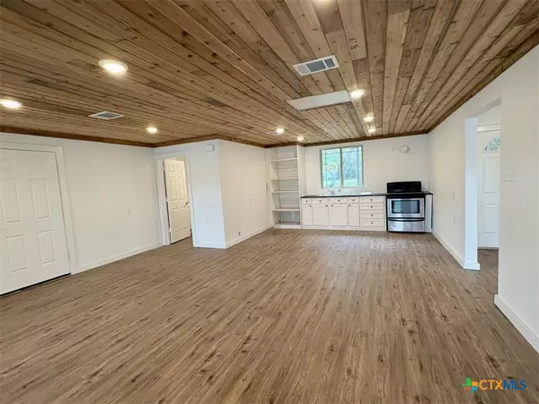Smithville, TX 78957,106 Caddo