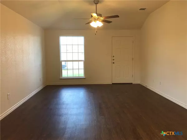Killeen, TX 76543,5708 Lariat CT