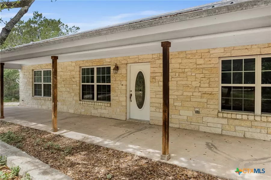 8281 Mountain DR, Salado, TX 76571