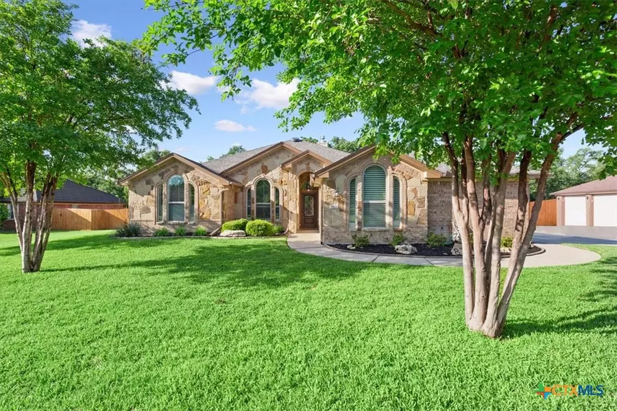 875 Ridgeoak DR, Belton, TX 76513