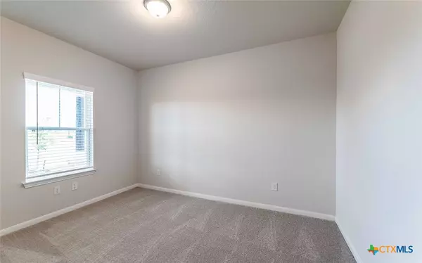 Seguin, TX 78155,1240 Sweden