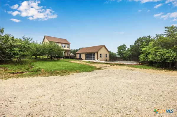 1210 Persimmon PASS, Fischer, TX 78623