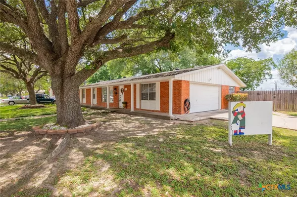 Victoria, TX 77904,4811 Lilac LN