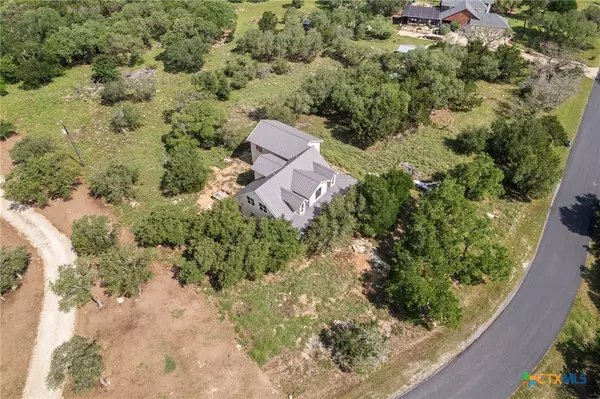 Salado, TX 76571,9592 Live Oak RD