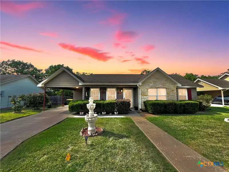 529 Guerra LN, Gonzales, TX 78629