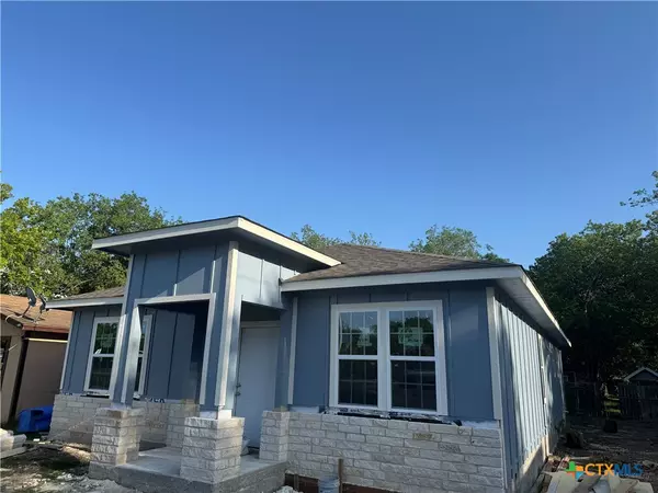 717 Avenue C, Seguin, TX 78155
