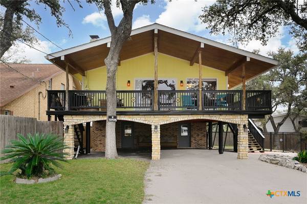 1087 Driftwind DR, Canyon Lake, TX 78133