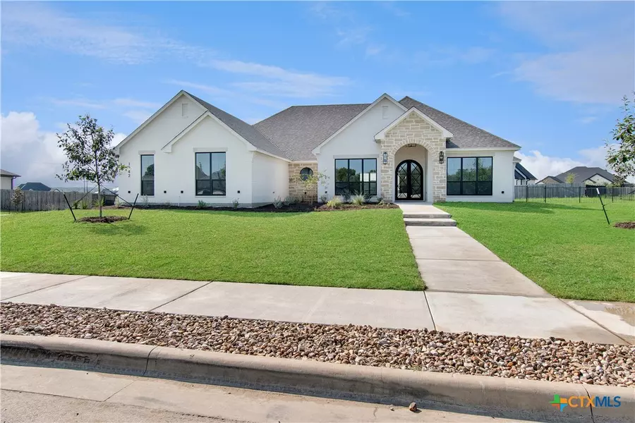 1242 Ambrose DR, Salado, TX 76503