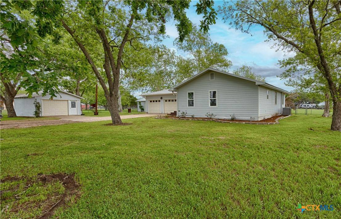 Hallettsville, TX 77964,1001 US Highway 77 N