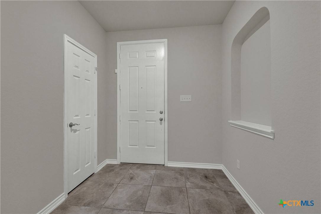 New Braunfels, TX 78130,2038 Wind Chime WAY