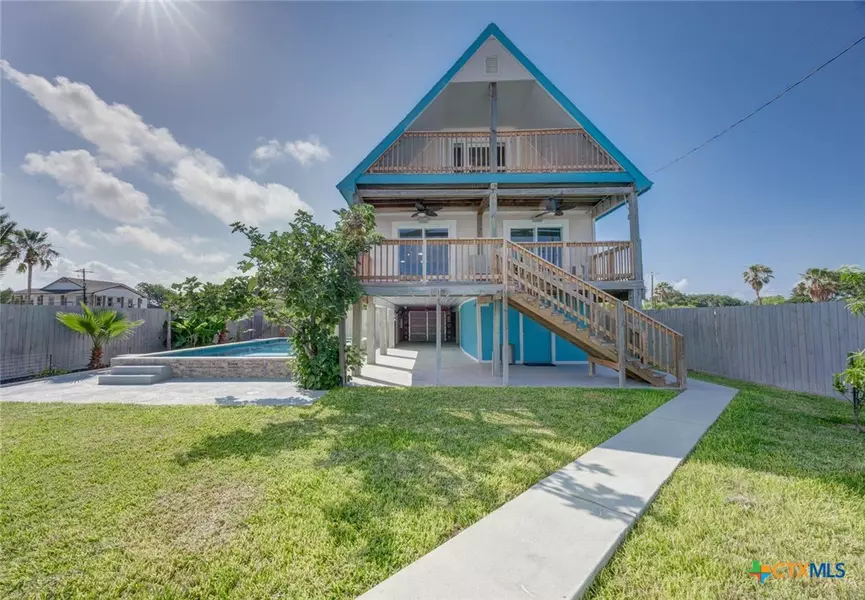 521 Woodhaven DR, Ingleside, TX 78362