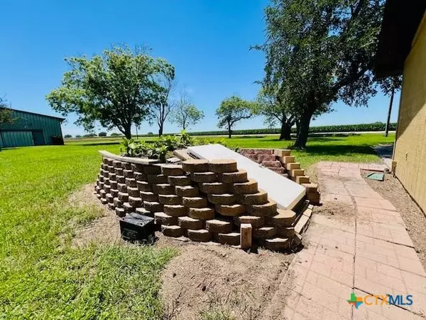 Victoria, TX 77905,4241 Wood Hi RD