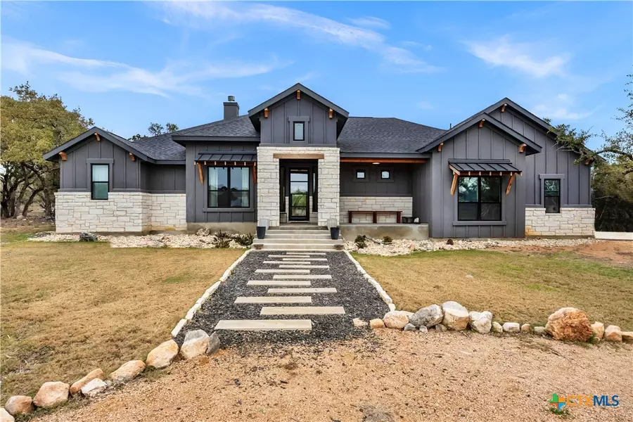 123 Wandering Oak CIR, Burnet, TX 78611