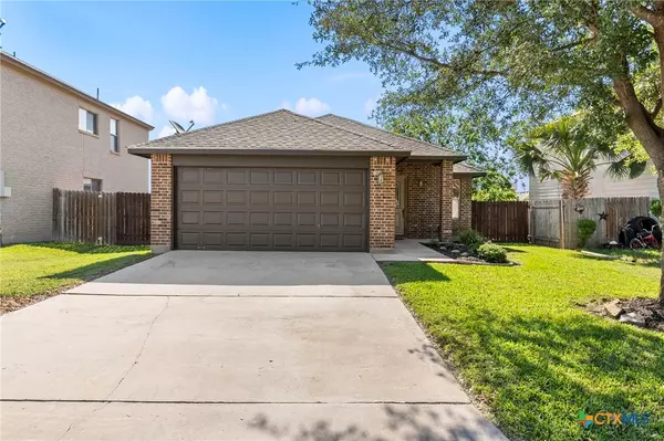 3435 Sabrina ST, Seguin, TX 78155