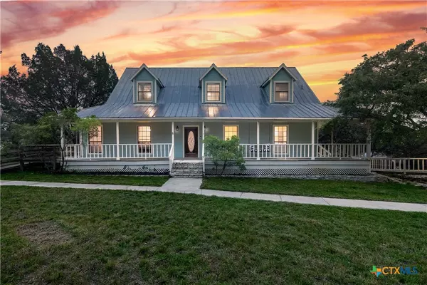 28920 Country DR, New Braunfels, TX 78132