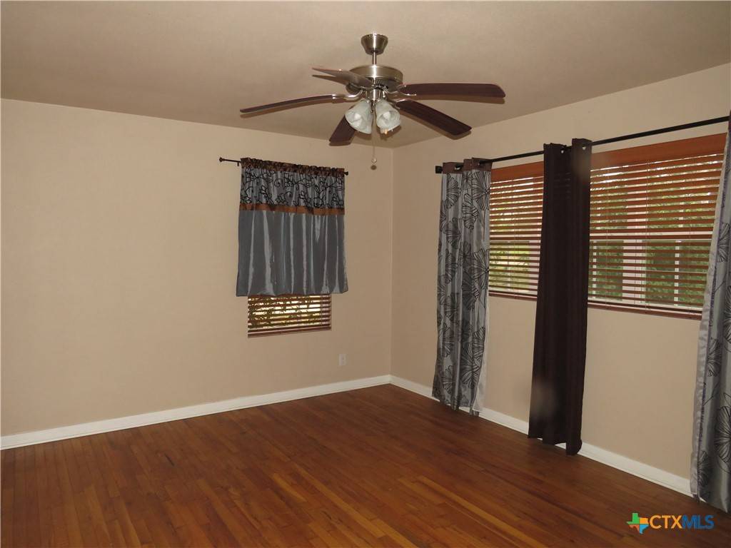 Temple, TX 76504,2116 W Avenue D