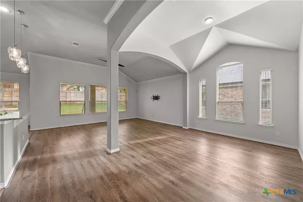 Killeen, TX 76542,5208 Siltstone LOOP