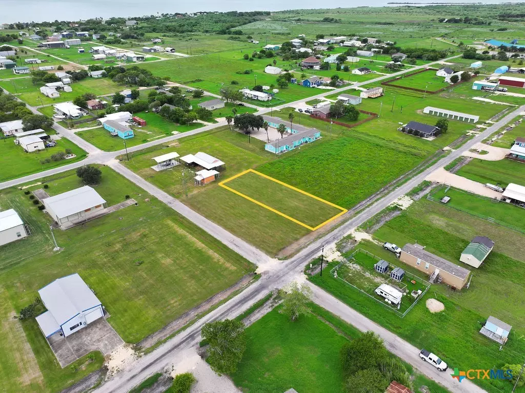 Seadrift, TX 77983,1303 Bill Tindall AVE
