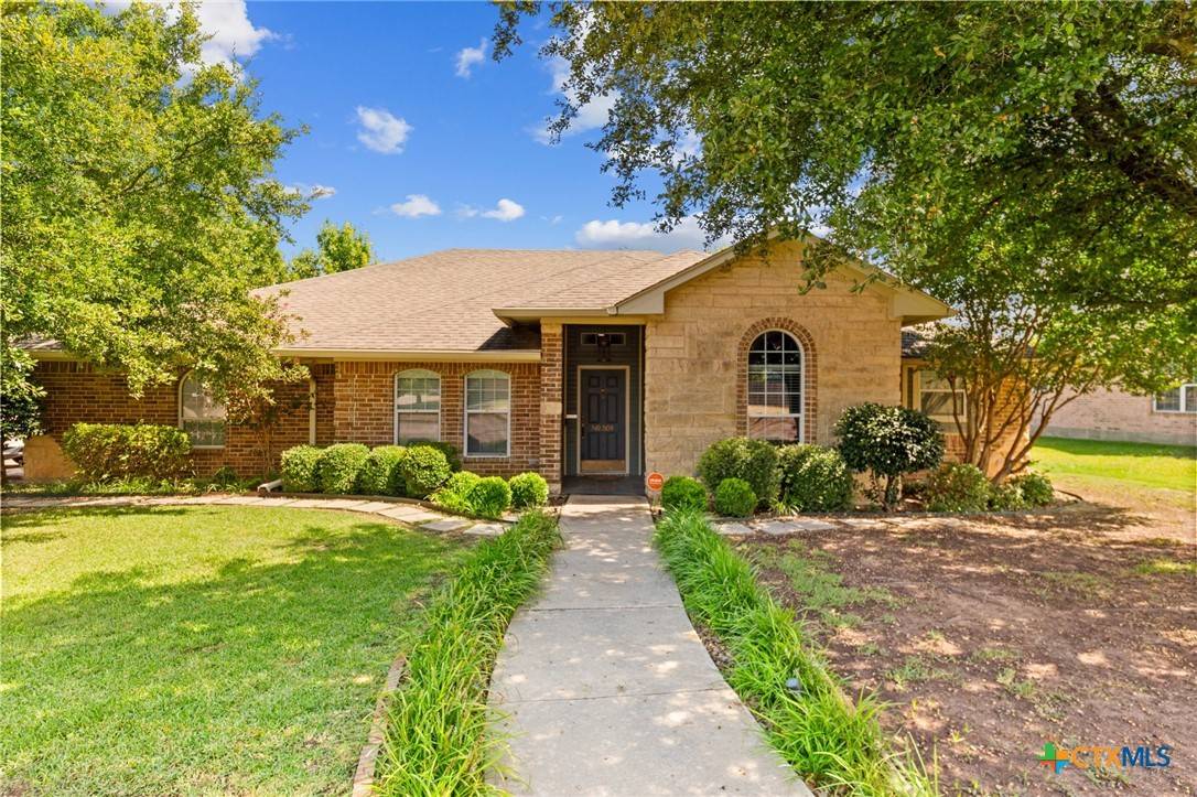 509 Sapphire BLVD, Hewitt, TX 76643