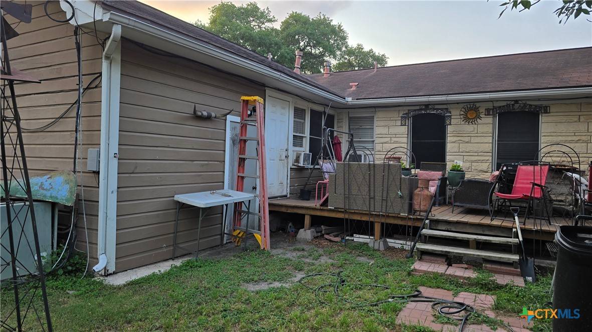 Victoria, TX 77901,701 E Anaqua AVE