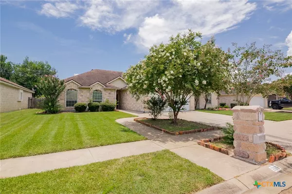 Victoria, TX 77904,306 Green Gable DR