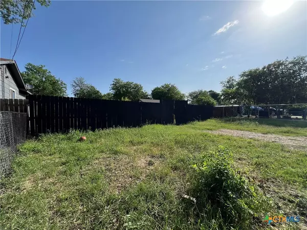 San Antonio, TX 78237,117 Ardmore ST