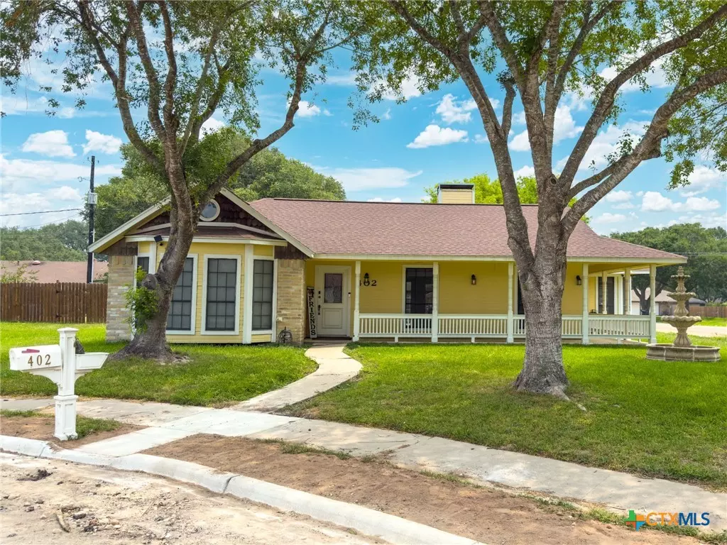 Victoria, TX 77901,402 Teakwood DR