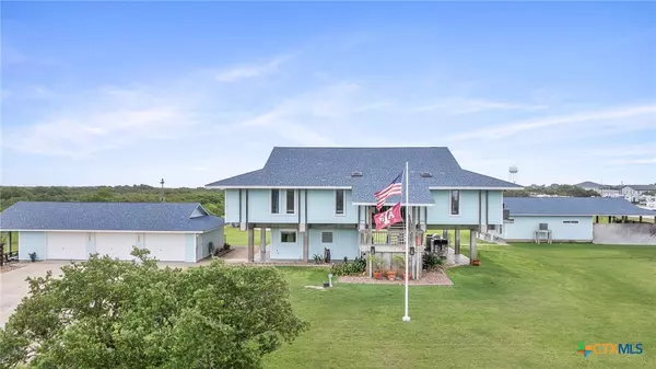 Port O'connor, TX 77982,178 Smyth ST