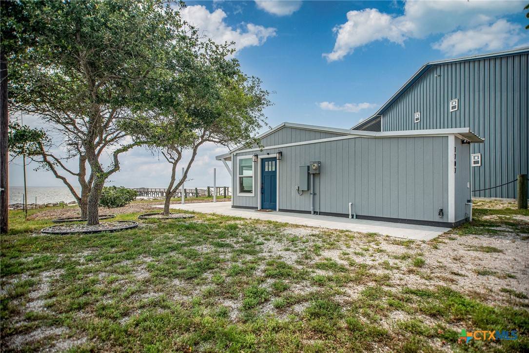 Port Lavaca, TX 77979,1707 N Ocean DR