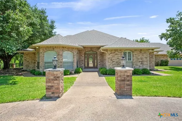 1204 Fairway CIR, Salado, TX 76571
