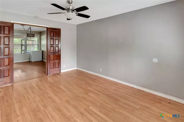 Victoria, TX 77901,3106 Bobolink ST