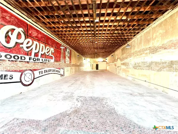 Bartlett, TX 76511,135 E Clark ST