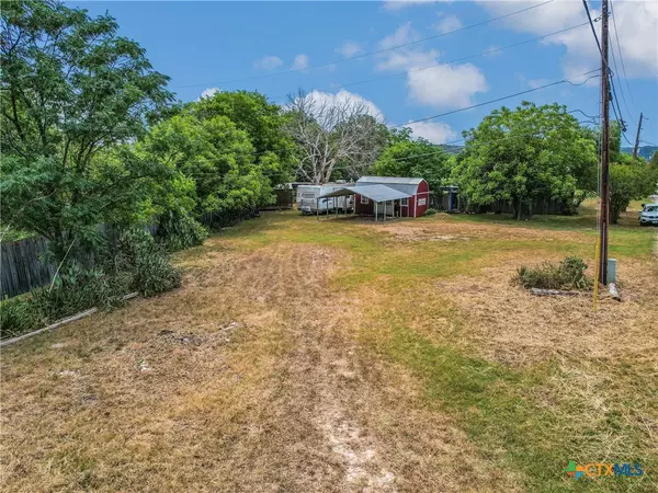 New Braunfels, TX 78132,201 Oak DR