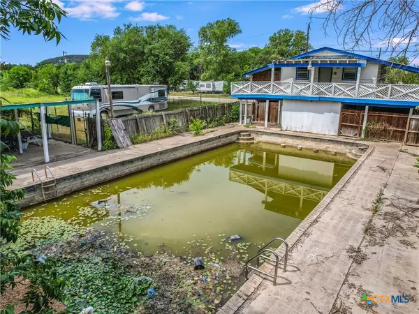 New Braunfels, TX 78132,201 Oak DR