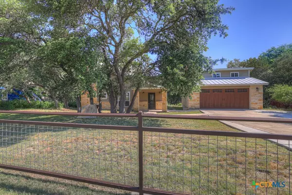 Canyon Lake, TX 78133,3055 Lakeview DR