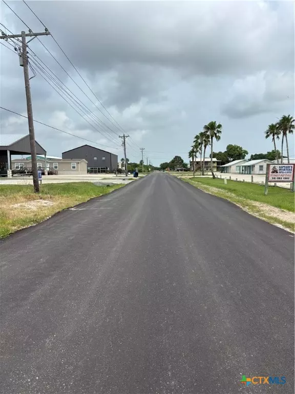 Port O'connor, TX 77982,315 N Byers RD