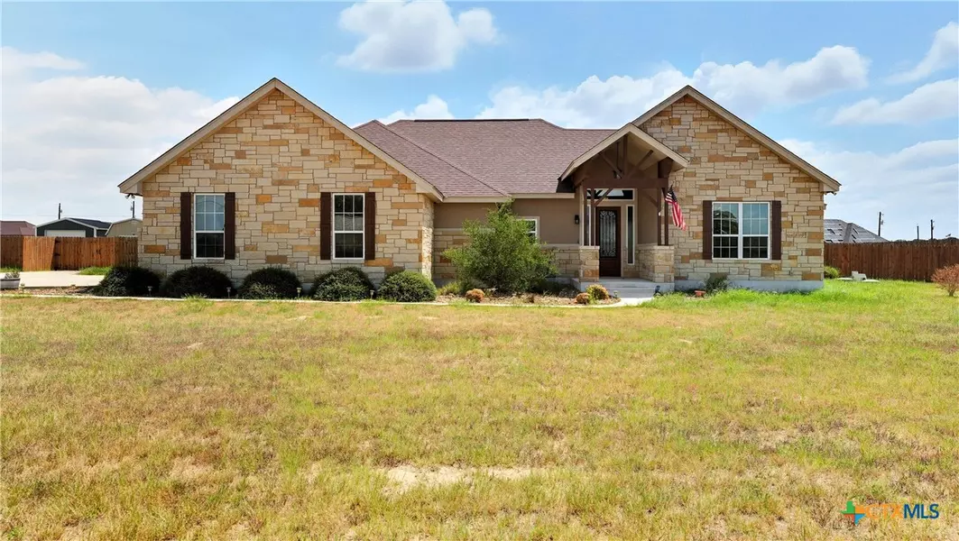 153 Westfield LNDG, La Vernia, TX 78121