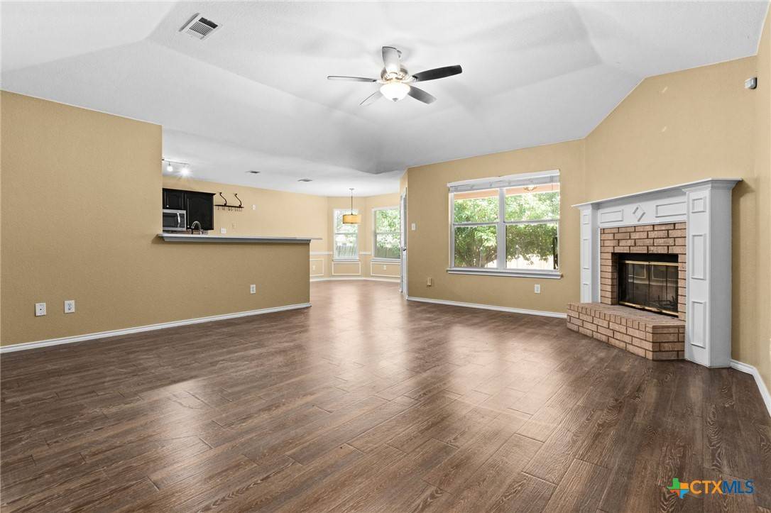 Killeen, TX 76542,5300 Two Step PL