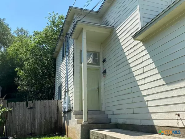 861 Sagewood TRL, San Marcos, TX 78666