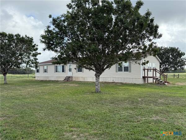 383 County Road 233, Hallettsville, TX 77964