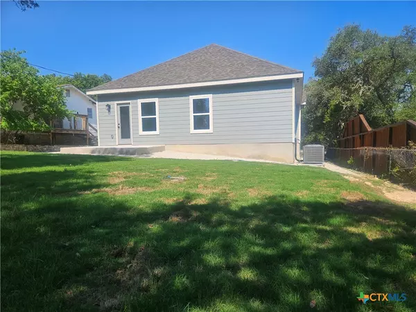 Canyon Lake, TX 78133,1420 Canyon Bend
