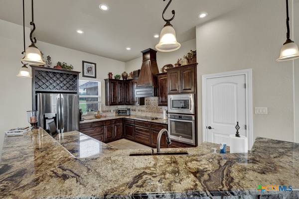 La Vernia, TX 78121,108 Westfield VW