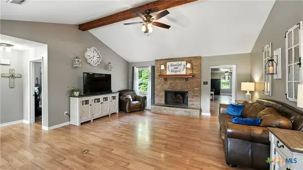 1356 Timberwood TRL, New Braunfels, TX 78132
