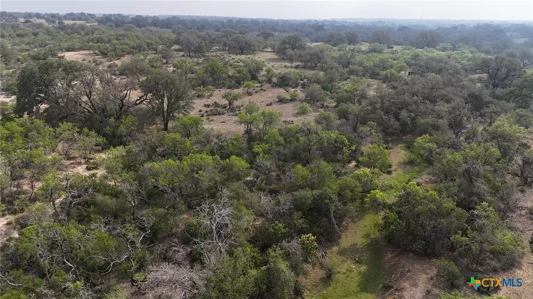000 No Name, Elmendorf, TX 78112