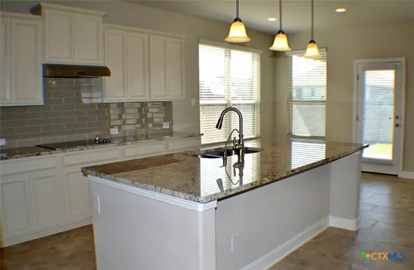 New Braunfels, TX 78130,3127 Pinecone CV