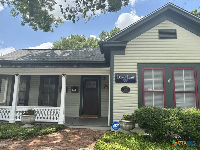 314 N River ST, Seguin, TX 78155