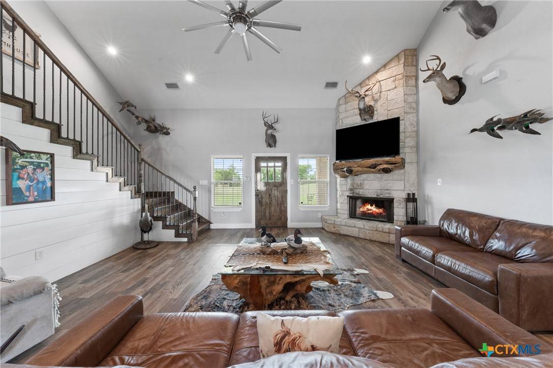 Valley Mills, TX 76689,246 Patton RD